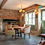 George Inn, Mere