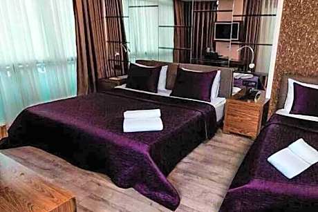 Triple Room with Balcony