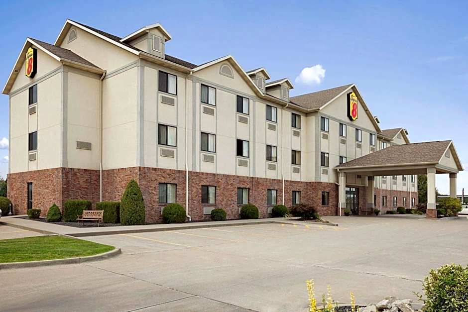 Super 8 by Wyndham Perryville