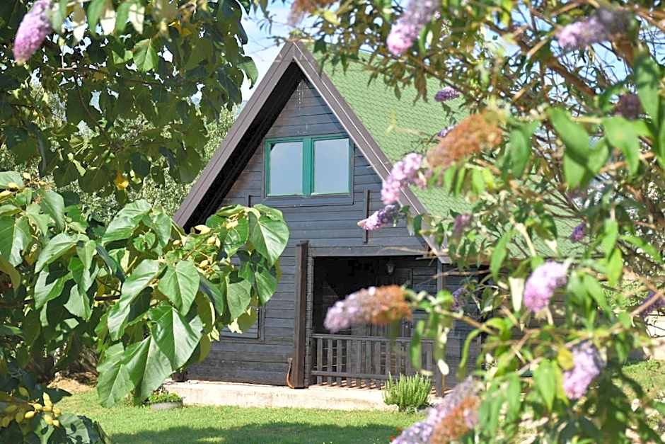 OSTROG Aparthotel KOLIBA-VLASTNIŠTVO MANASTIRA OSTROG