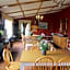 Knights Inn - Huntsville, ON