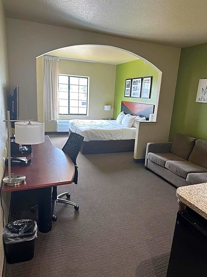 Sleep Inn And Suites At Six Flags