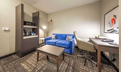 Junior Suite King Size Bed