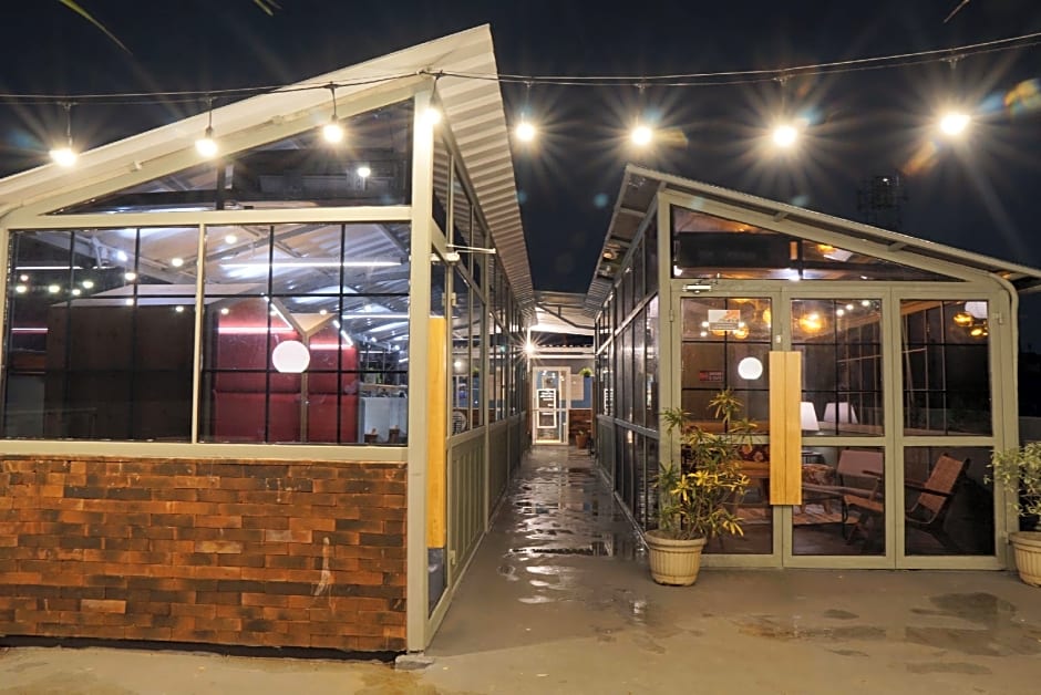 Tuju Abuserin Syariah