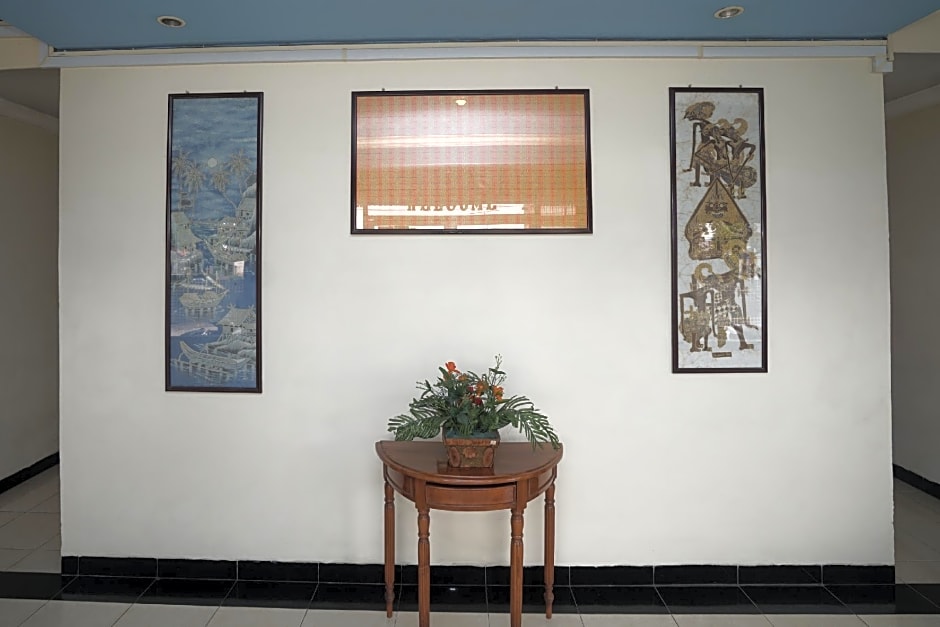 OYO 448 Hotel Central