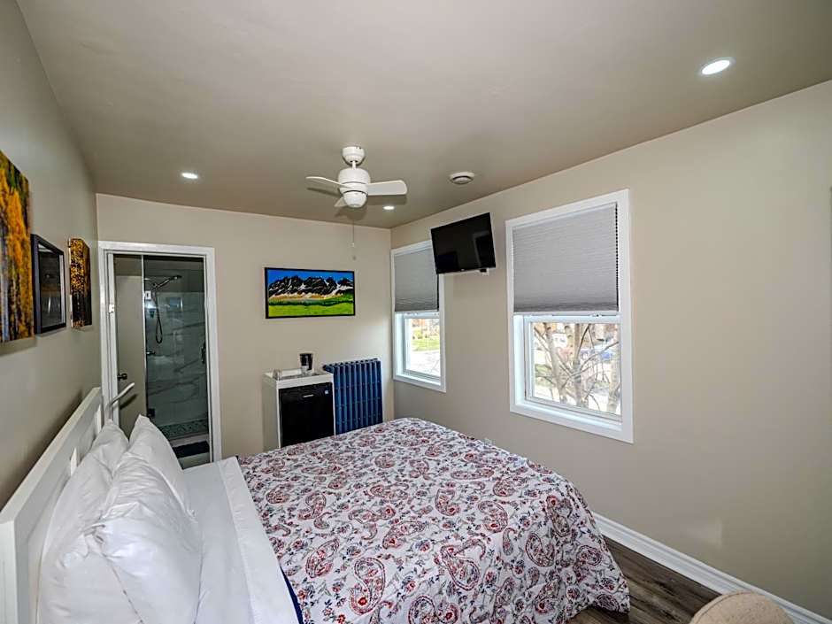 Serene Niagara Inn