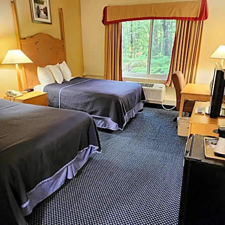 Katahdin Inn & Suites