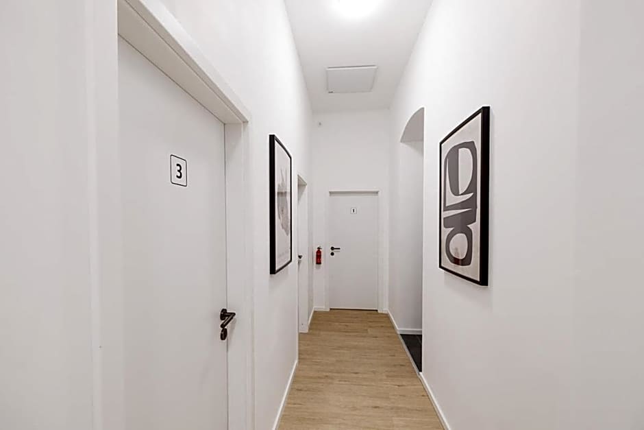 Central City Style Rooms by Home2