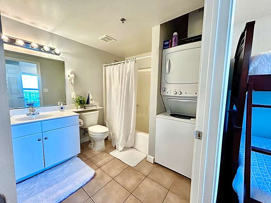 Amazing views! Great beachfront Panama City Condo
