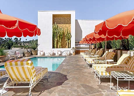 Silver Lake Pool & Inn