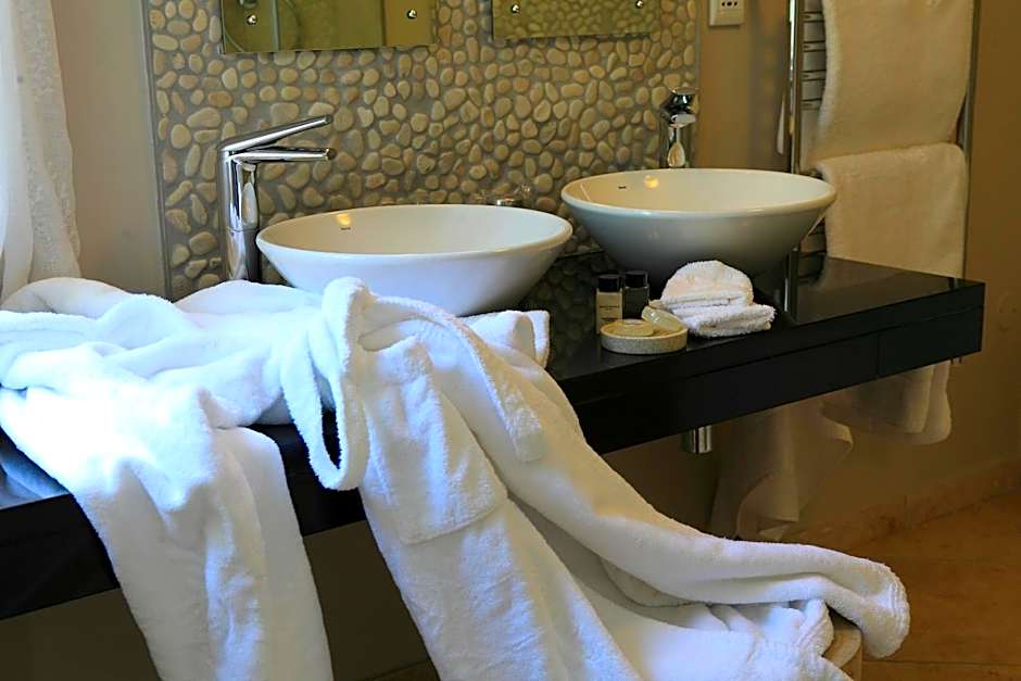 Periwinkle Lodge Guest House