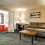 Clarion Inn & Suites At The Outlets Of Lake George