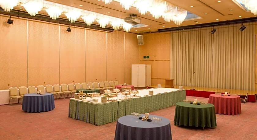 Route Inn Grantia Komaki