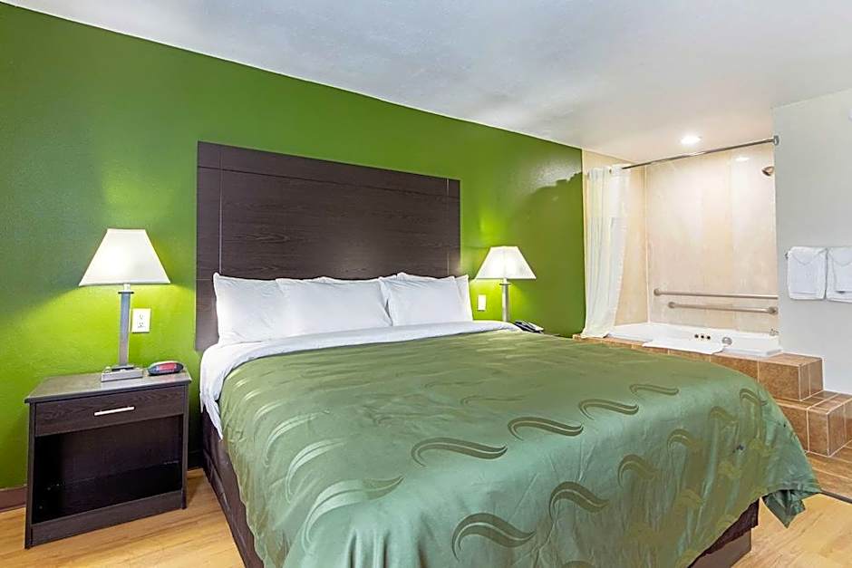 Quality Inn Greenville I-30