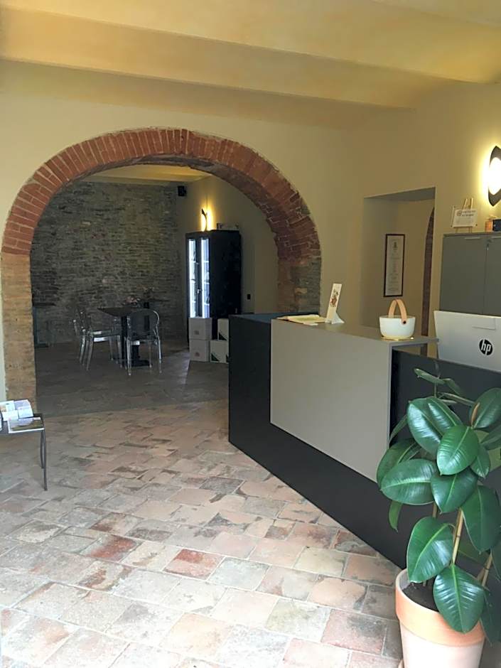 Albergo Castiglione Langhe