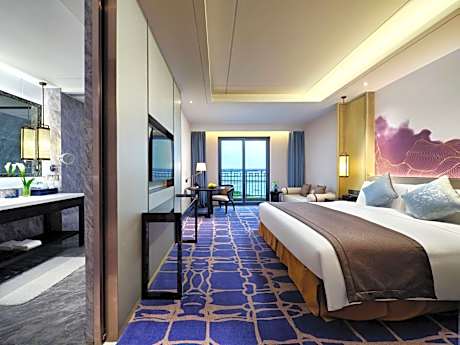 Club Deluxe King Room