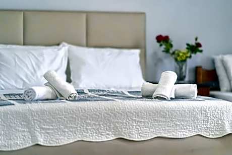 Zante s Azure Nest - Serene Summer Getaway