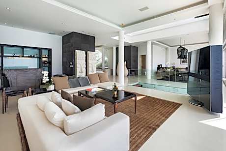 Five Bedroom Beachfront Villa
