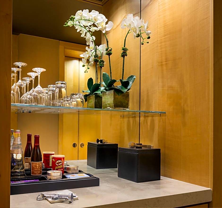 Four Seasons Hotel New York