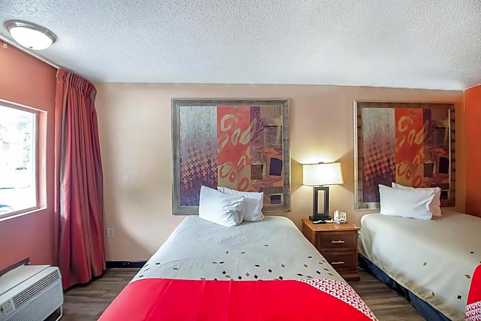 Hotel O Daylight Inn Elkhart I-90, IN