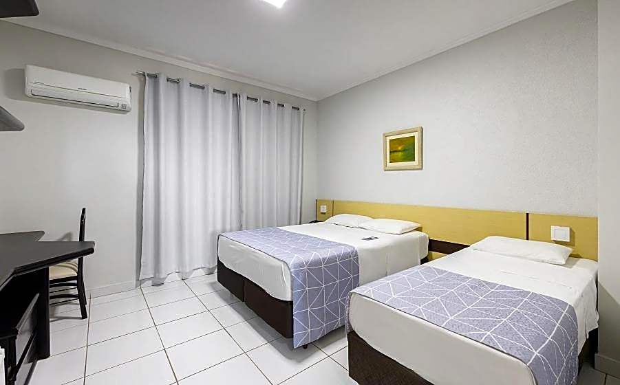 Bristol Exceler Plaza Hotel