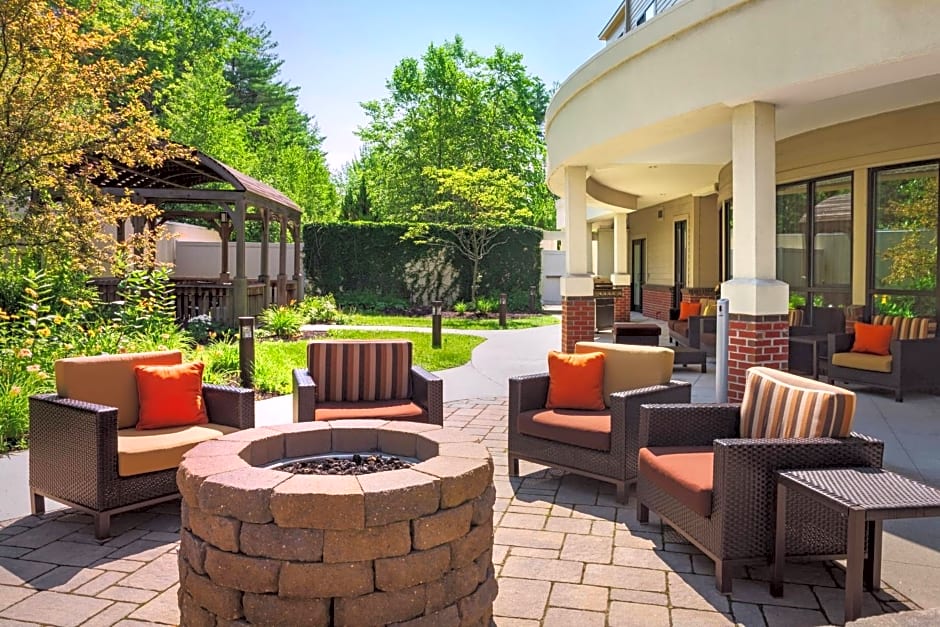 Courtyard by Marriott Portland Airport