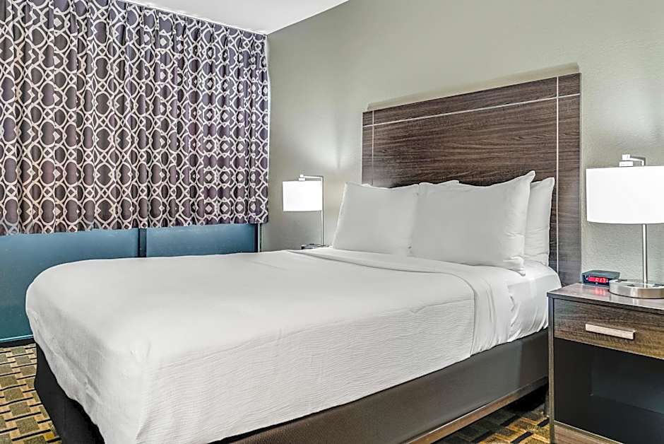 Quality Inn Detroit Downtown