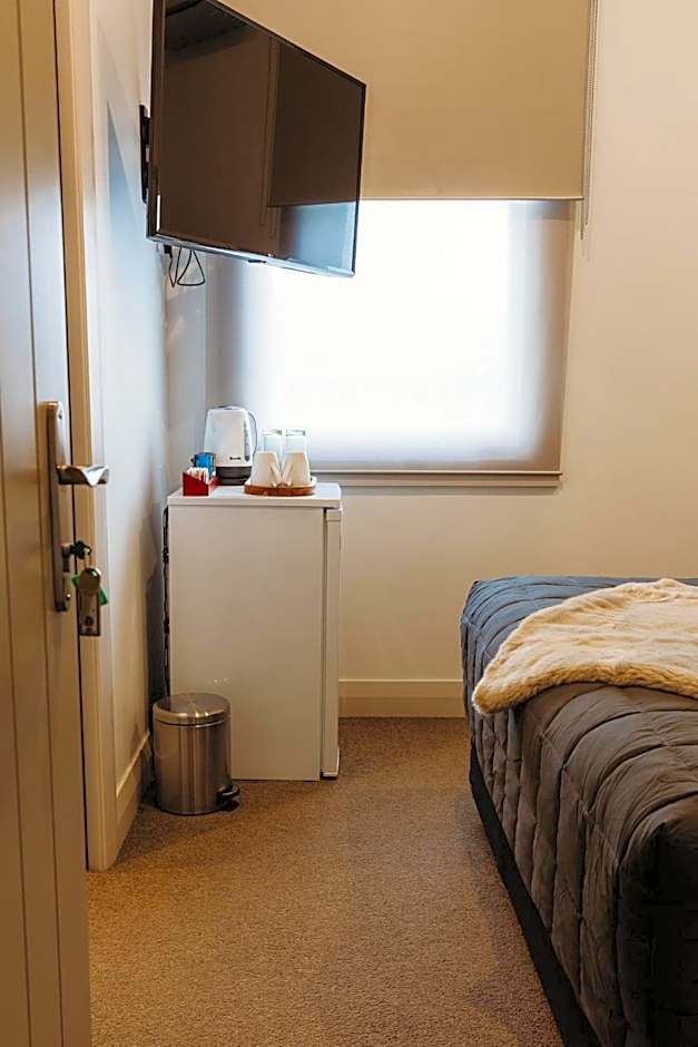 Talisman Hotel & Restaurant