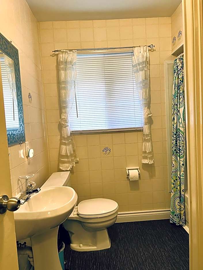 Cozy House B&B
