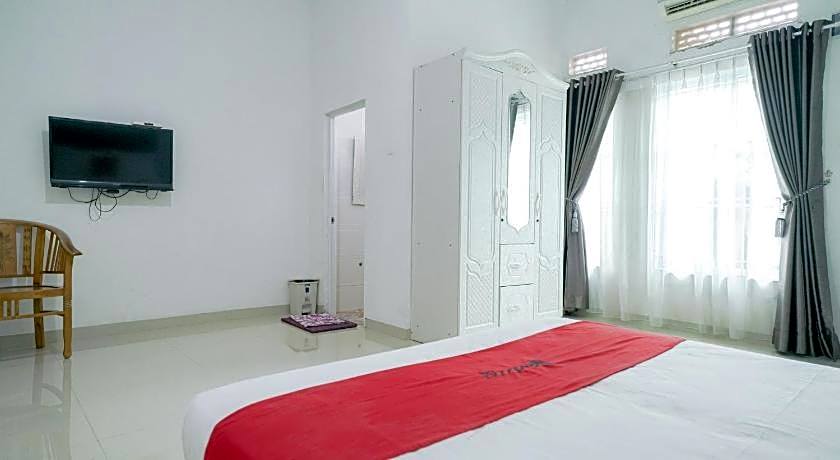 RedDoorz Syariah near RS Awal Bros Batam