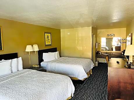 Double Room with Two Double Beds - Non Smoking