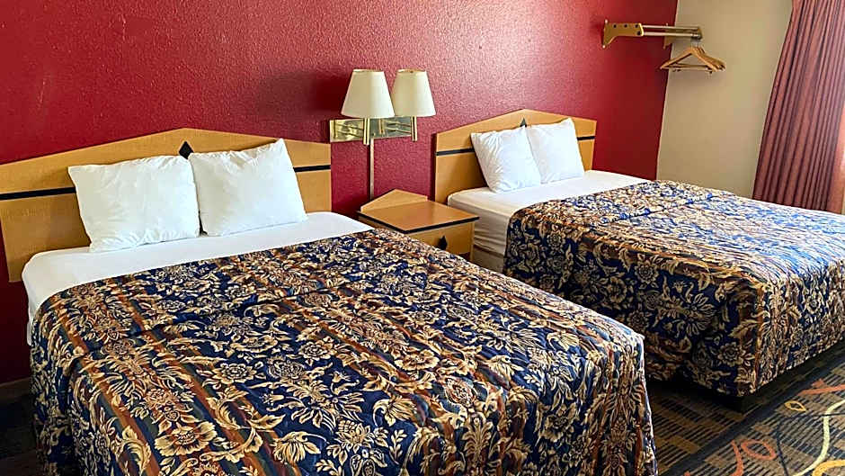 Newton Inn In Newton, KS