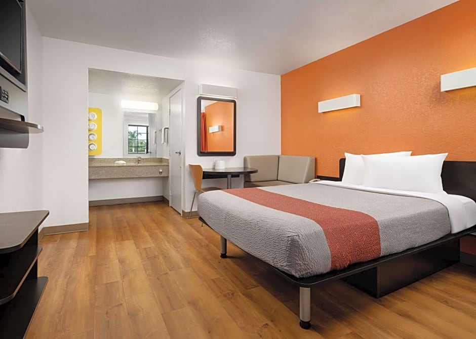 Motel 6-San Luis Obispo, CA - South