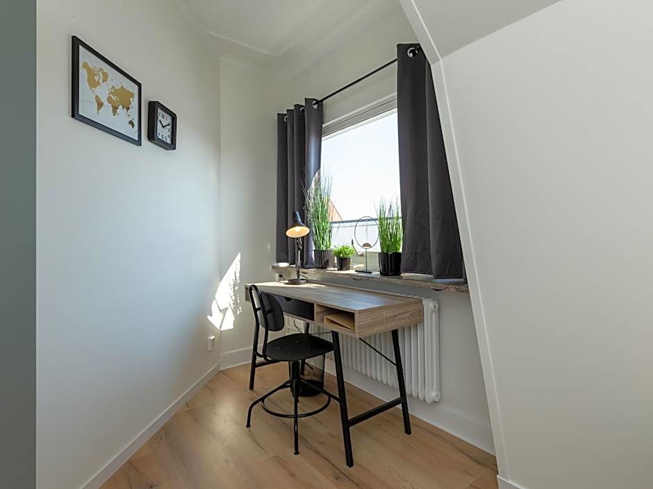 Alyhr Apartments