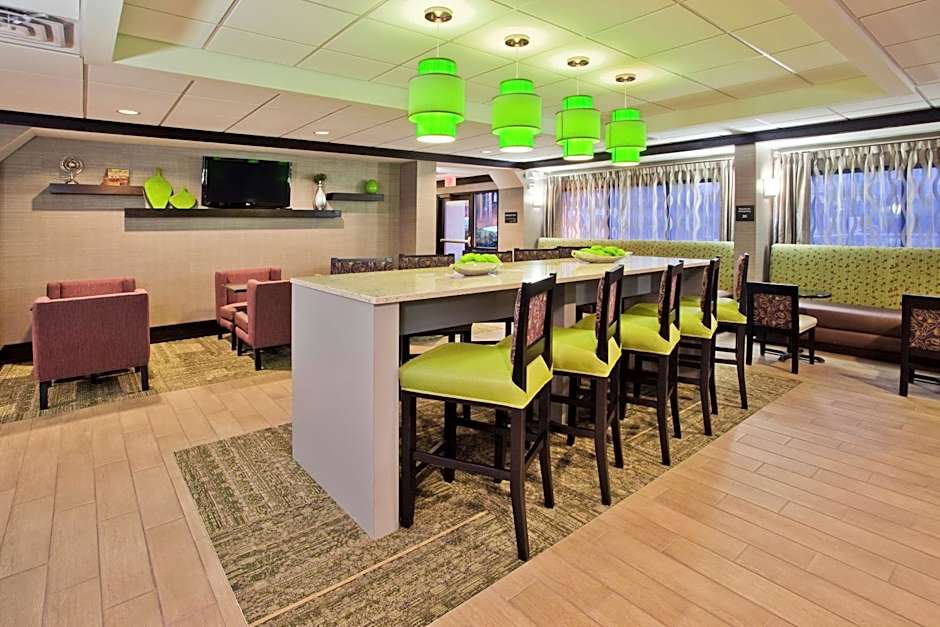 Hampton Inn By Hilton Atlanta-Town Center/Kennesaw
