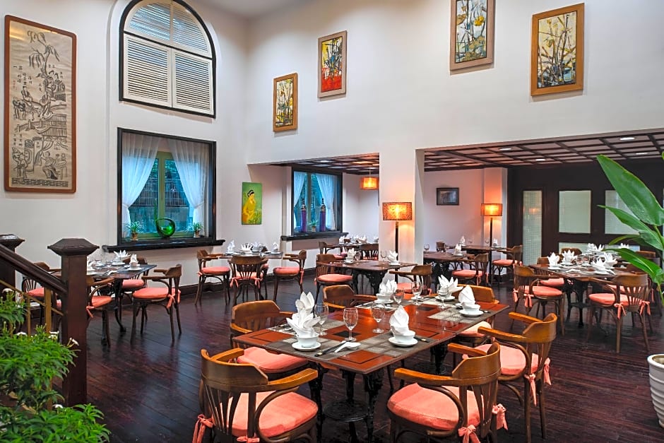 Hai Phong Harbour View Hotel