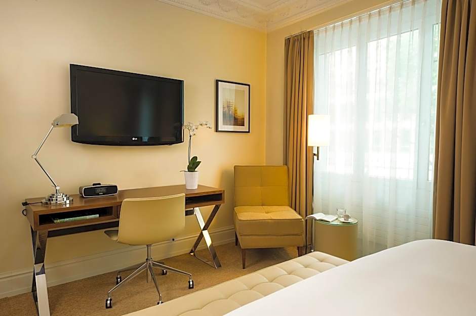 Renaissance by Marriott Lucerne Hotel