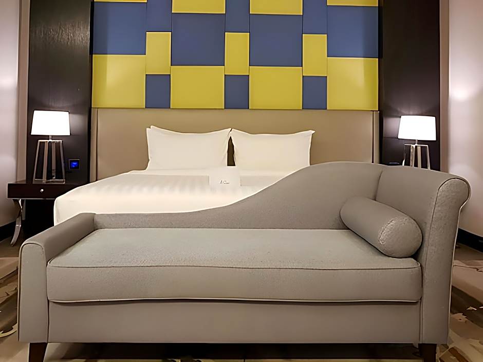 Le Charme Suites Subic