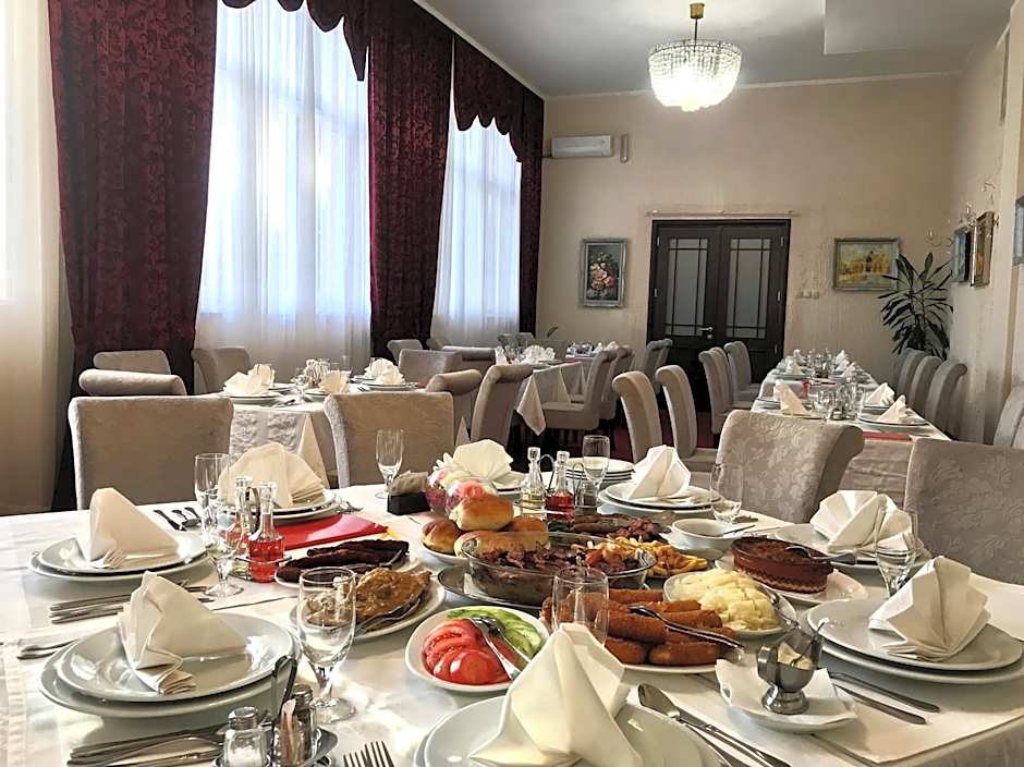 Golden Inn Hotel