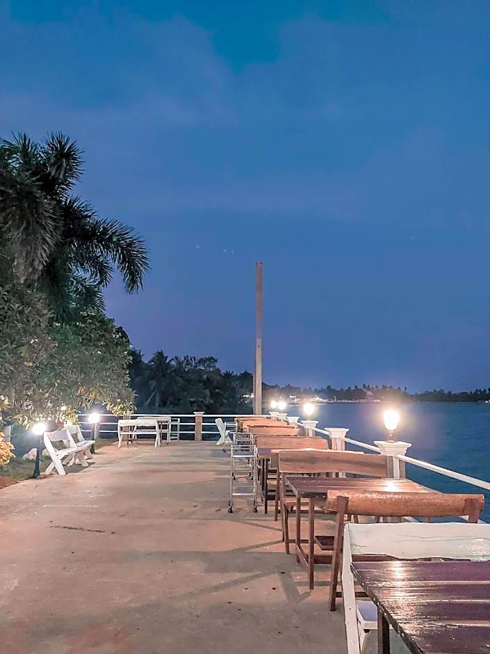 Nopparat Garden Hotel