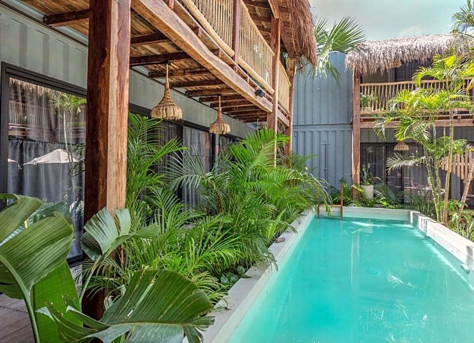 Meteora Stay & Coffeehouse Tulum