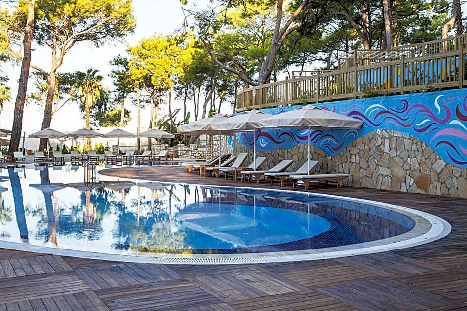 Wome Deluxe Hotel - Halal All Inclusive