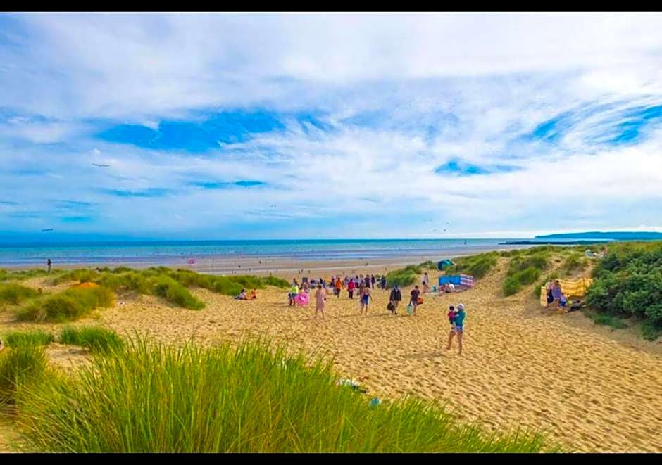 Y1 - Camber Sands Holiday Park - Sleeps 6