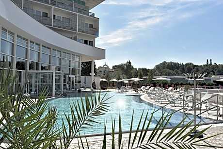 REDUCE HOTEL VITAL