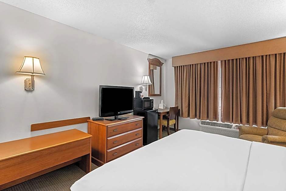 Quality Inn Blackwell I-35