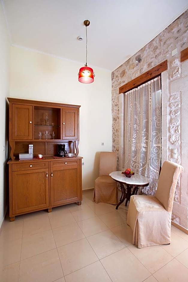 Casa Moazzo Suites and Apartments