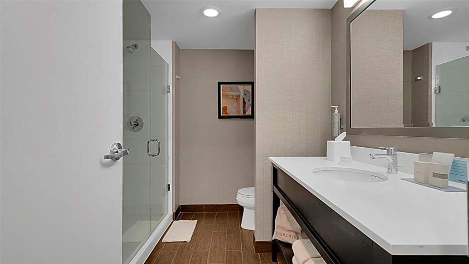 Hampton Inn & Suites By Hilton Toronto Markham