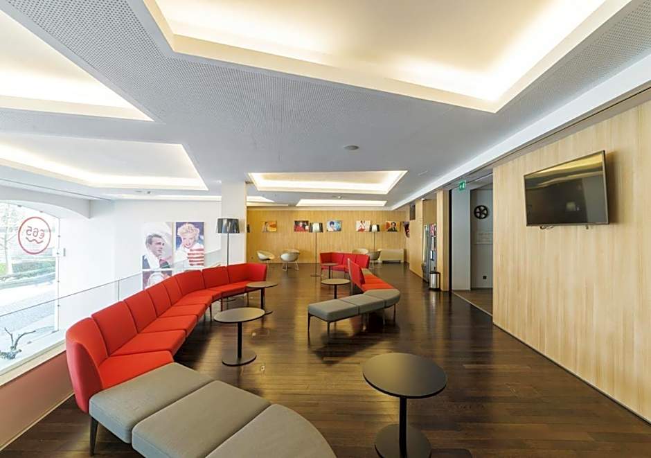 Moov Hotel Porto Centro