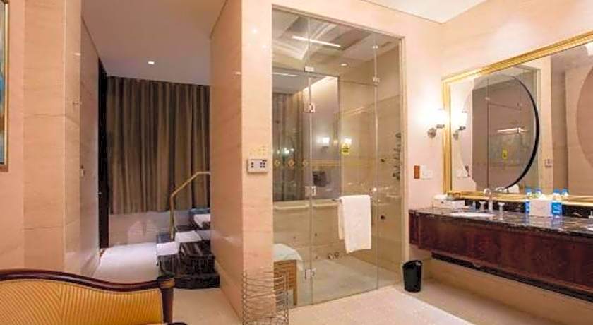 Suzhou Jinji Lake Grand Hotel