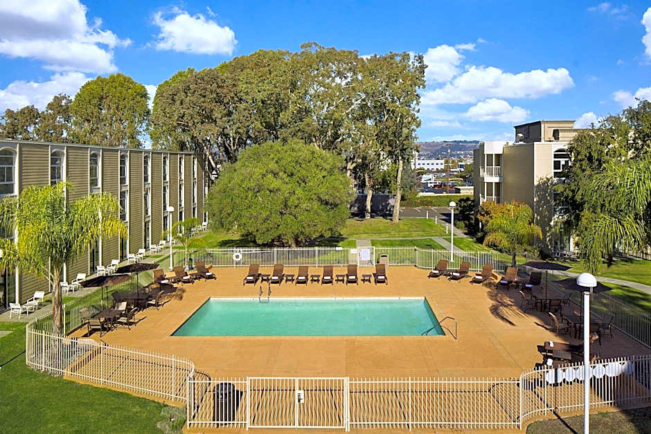 Hilton Oakland Airport